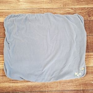 La Flur Blue velour blanket with embroidery